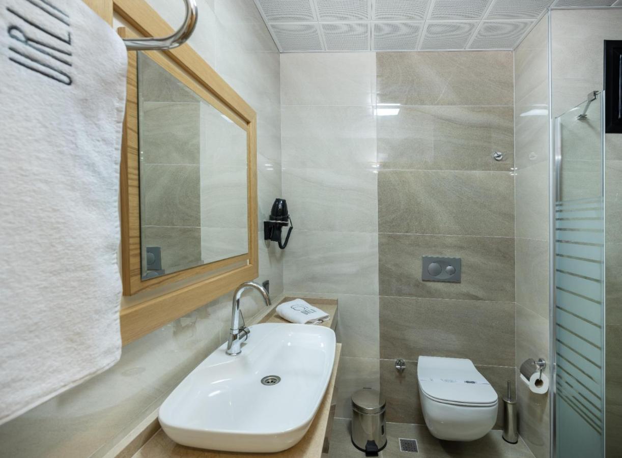 Ma-Si Urla Hotel ภายนอก รูปภาพ