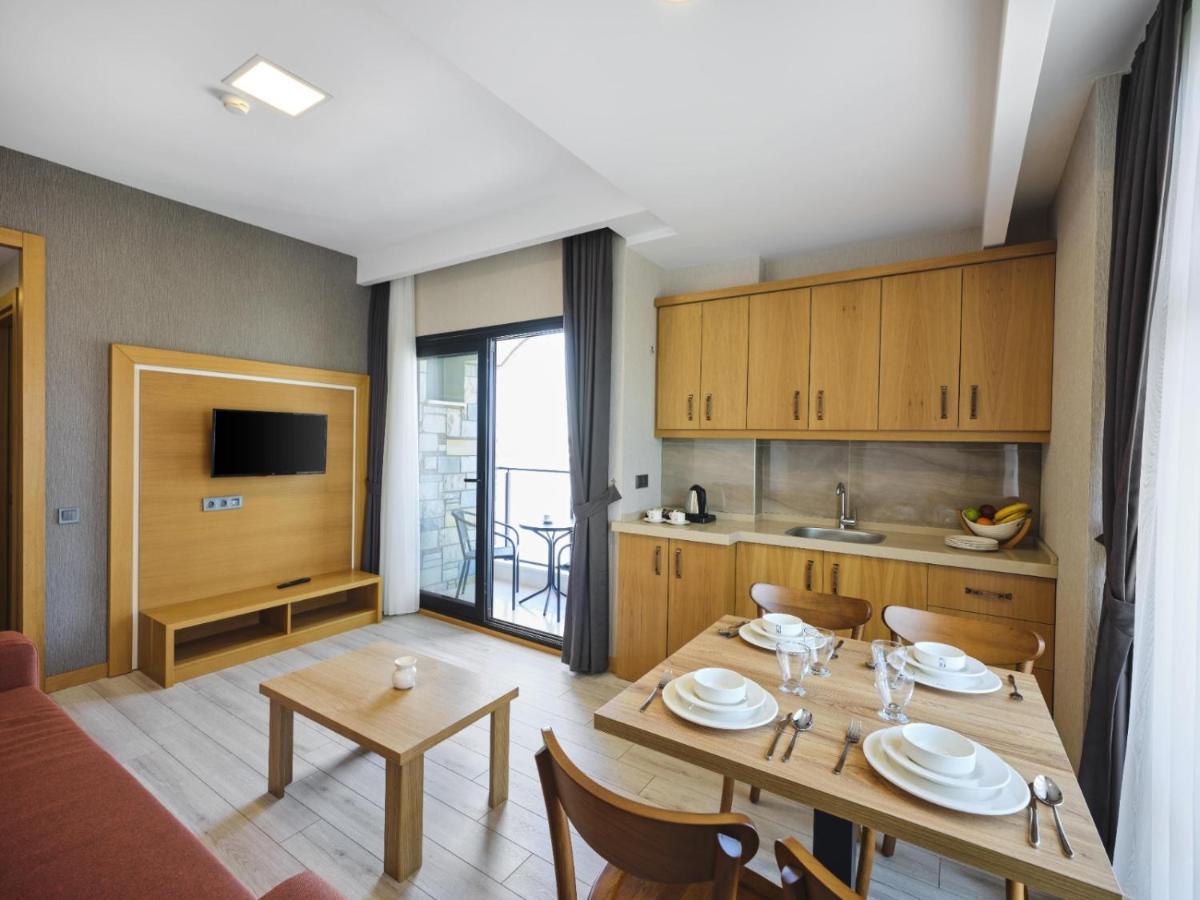 Ma-Si Urla Hotel ภายนอก รูปภาพ