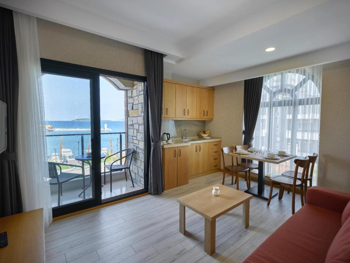 Ma-Si Urla Hotel ภายนอก รูปภาพ