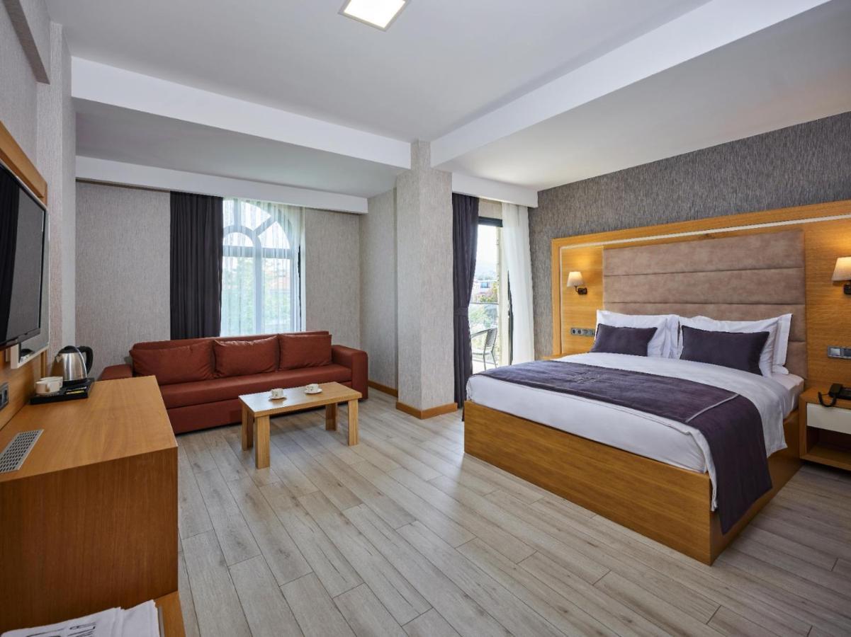 Ma-Si Urla Hotel ภายนอก รูปภาพ
