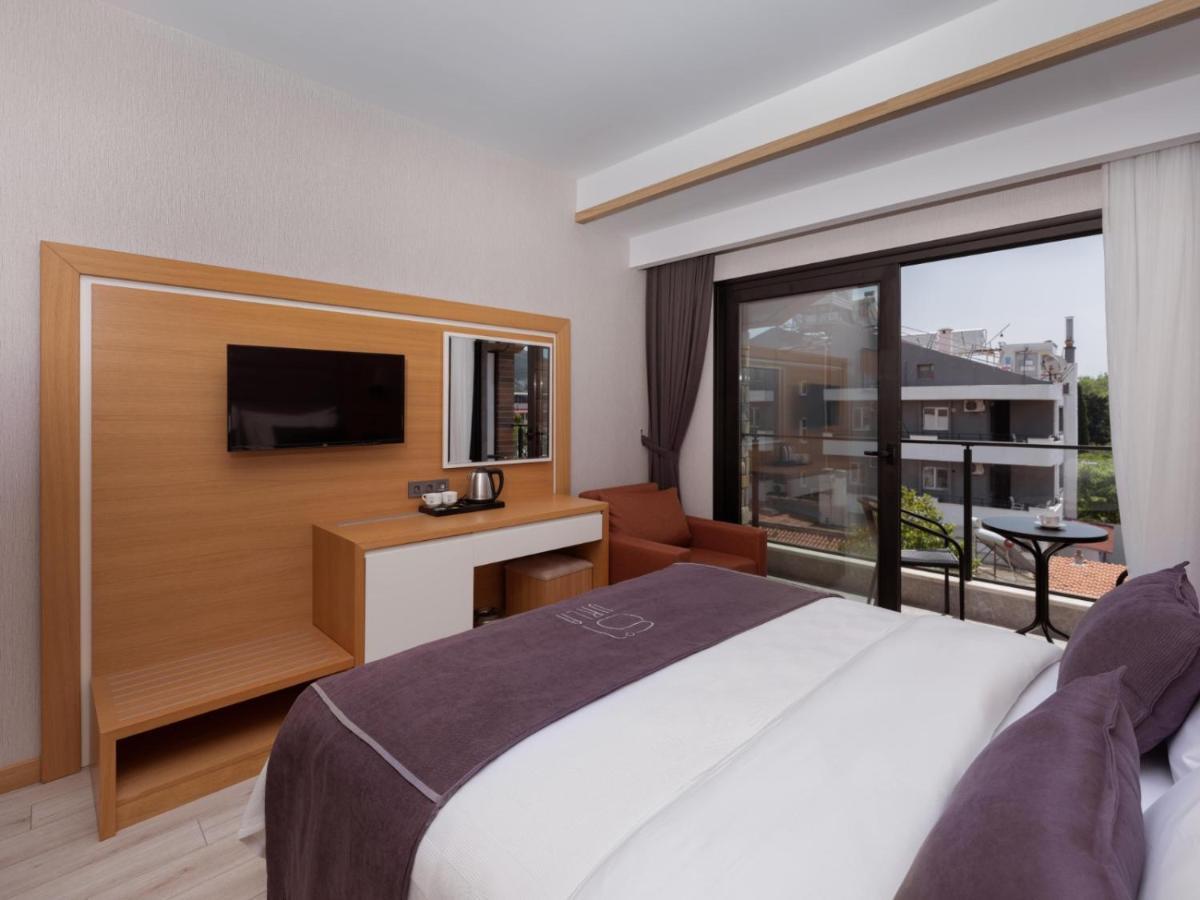 Ma-Si Urla Hotel ภายนอก รูปภาพ