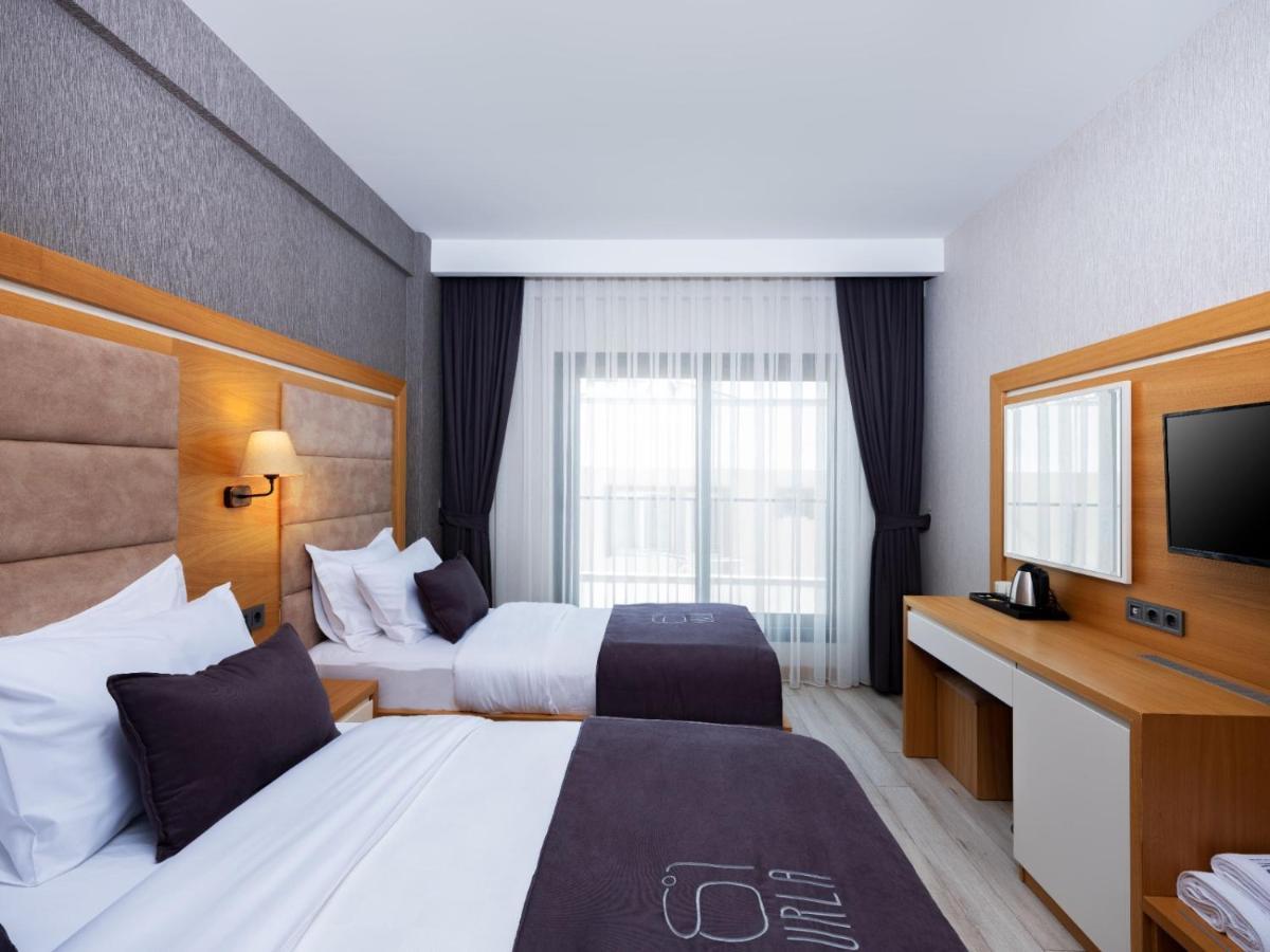 Ma-Si Urla Hotel ภายนอก รูปภาพ