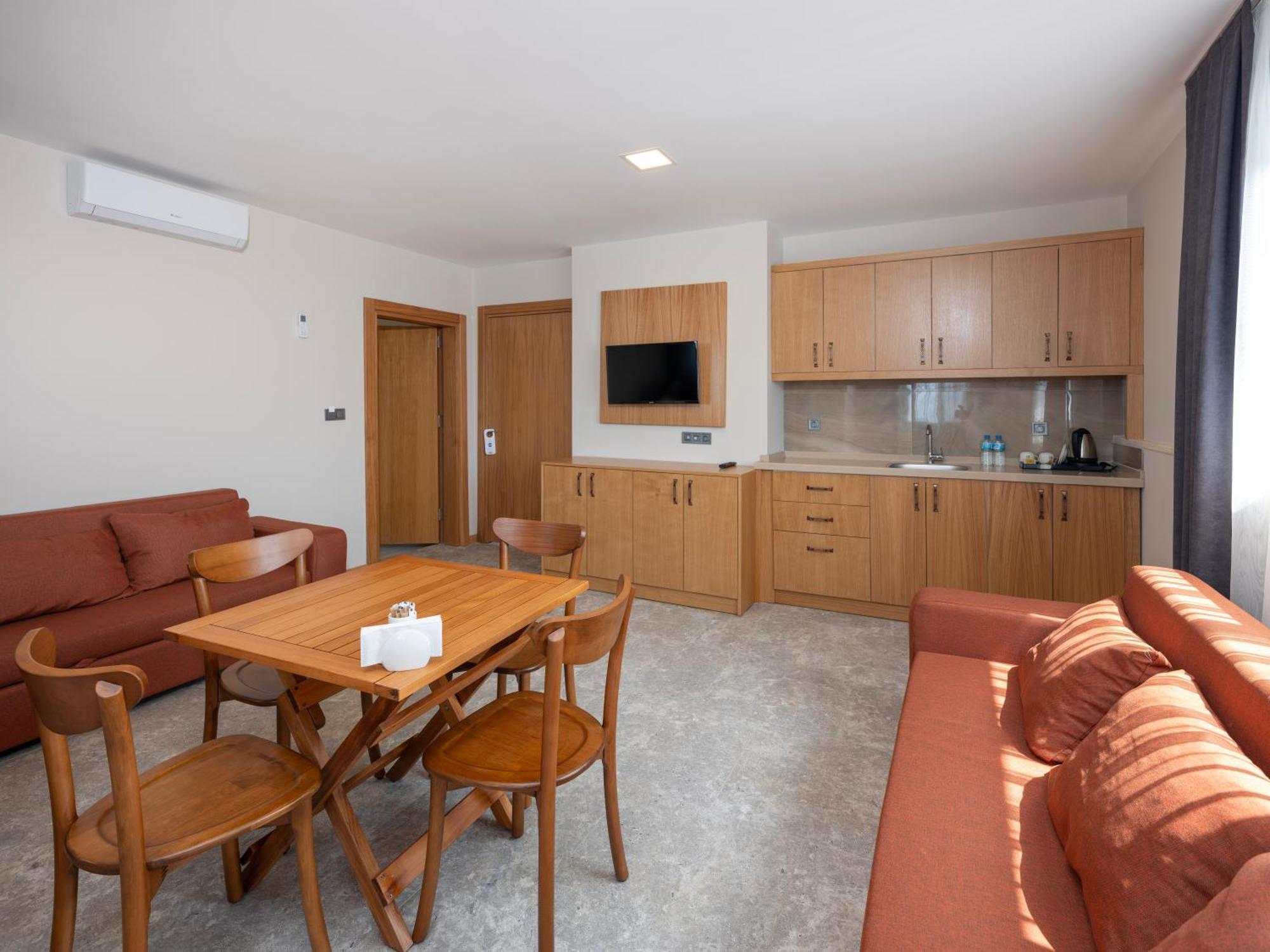 Ma-Si Urla Hotel ภายนอก รูปภาพ
