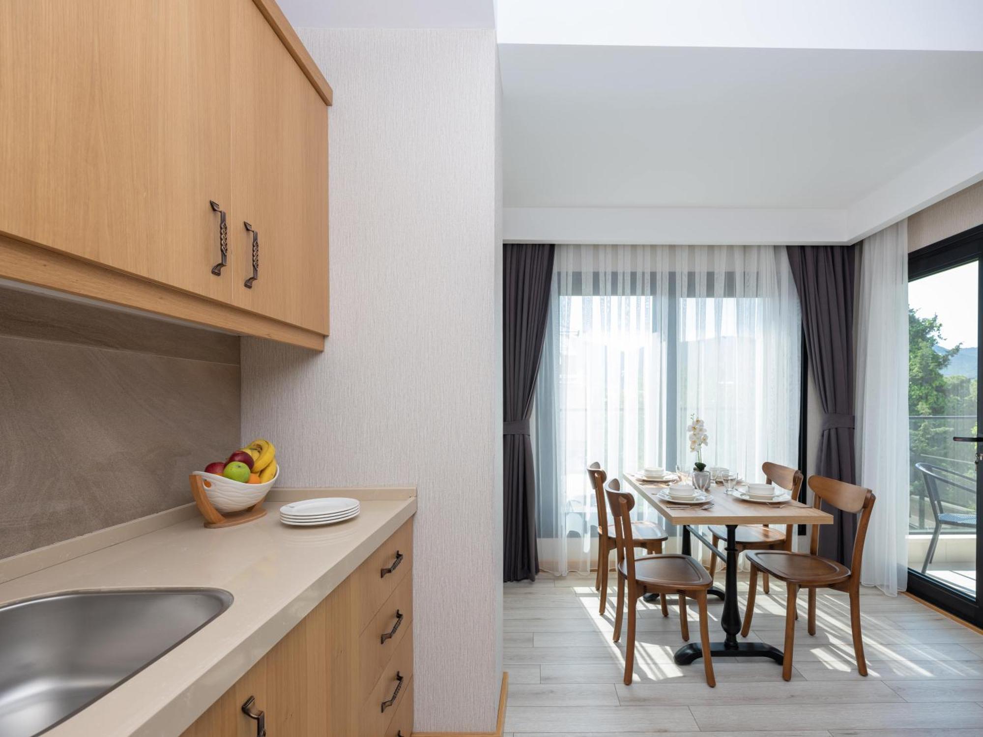 Ma-Si Urla Hotel ภายนอก รูปภาพ