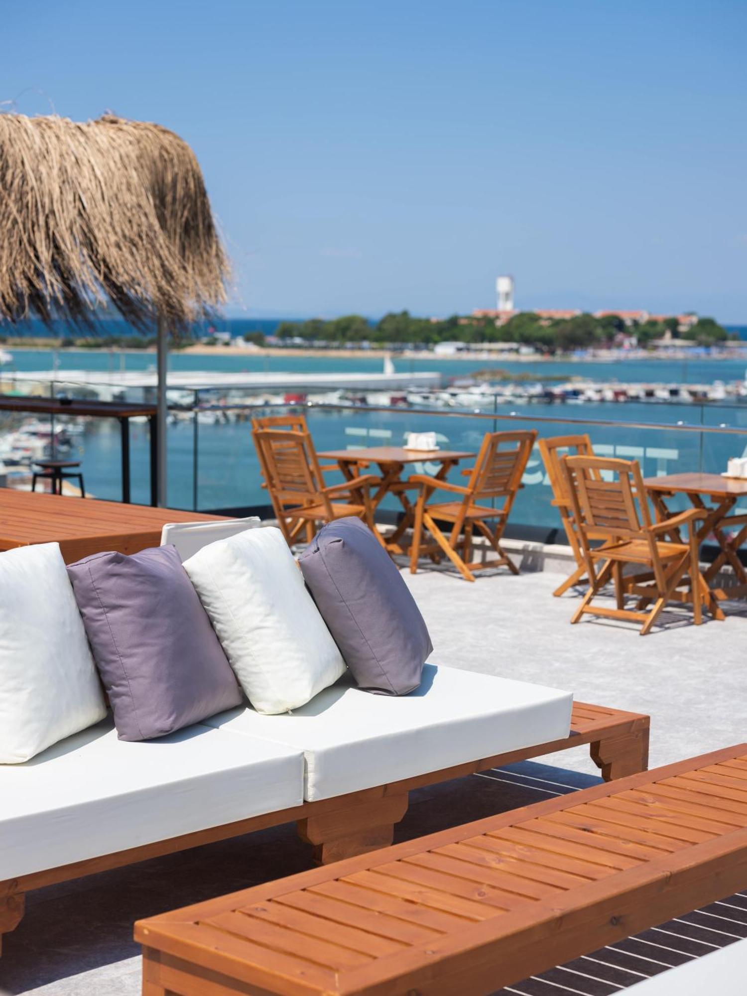 Ma-Si Urla Hotel ภายนอก รูปภาพ